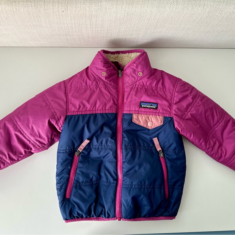 Patagonia Baby Reversible Tribbles Hoody Jacket Fuchsia & Navy - Picture 7 of 8